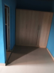 Image 1 Title