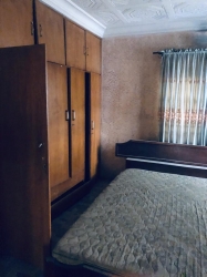 Image 1 Title