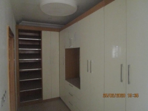 Image 1 Title