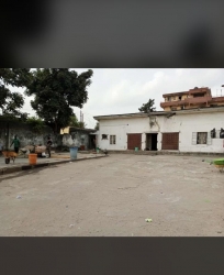 A Vacant Demolishable Bungalow Sitting On 830 Square Meters Land Situated At University Road Off Abule Oja Yaba Lagos.  Detached Bungalow for Sale Yaba Lagos Vetra  Property