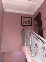 Image 1 Title