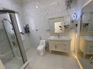 Image 1 Title