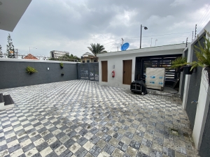 Image 1 Title