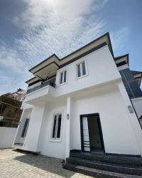 Beautifully Built, 5 Bedroom Detached House; Nestled Within A Safe, And Gated Estate At Chevron Lekki, Lagos. 5 bedroom Detached Duplex for Sale Lekki Lagos Vetra  Property