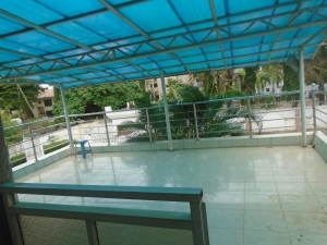 Image 1 Title
