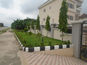 5unit Of Newly Built Service 5bedroom Terrace Duplex With 2sitting Rooms And 1room B/q All Rooms Ensuit With Split A.c In All The Rooms For Rent. At 7m Inclusive Of Service Charge At Guzape 5 bedroom Terraced Duplex for Rent Guzape Abuja Vetra  Property