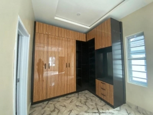 Image 1 Title