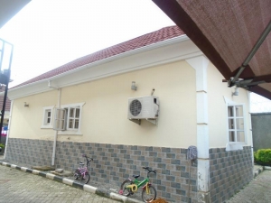 Image 1 Title