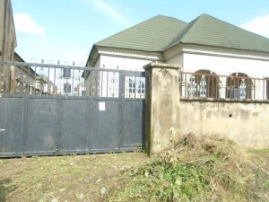 Fully Detached 3 Bedroom Bungalow All Rooms En-suit With Guest Toilet And 2 Unit Self-contain Boys Quarters For Sale  3 bedroom Detached Bungalow for Sale Apo Abuja Vetra  Property