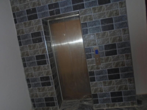 Image 1 Title