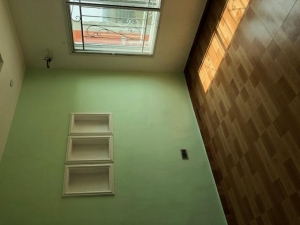 Image 1 Title