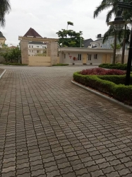 Image 1 Title