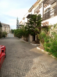 Image 1 Title