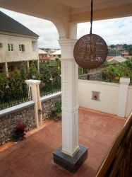 Image 1 Title