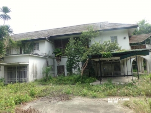 The Colonial Building Is For Sale At Thompson Avenue, Off Glover Road, Ikoyi 10 bedroom Flat for Sale Ikoyi Lagos Vetra  Property