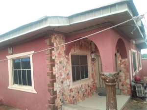 3 Bedroom Bungalow At Olupoyi Apata After After Bembo Ibadan Land Size: Half Plot Price: 6m Net B/t: All Ensuite Document: Survey & Agreement Direct: Oluitele Olumide 4 bedroom Detached Bungalow for Sale Ibadan Oyo Vetra  Property