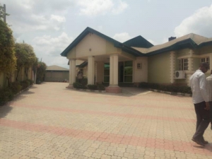 Functioning Hotel Behind Lead City University Toll Gate Ibadan.  10 bedroom Hotel/Guest House for Sale Ibadan Oyo Vetra  Property