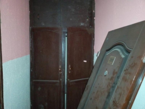 Image 1 Title