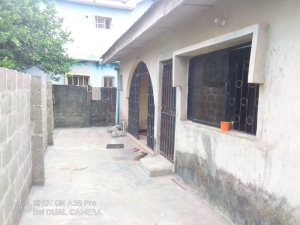 Image 1 Title