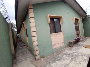 Image 1 Title