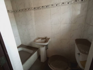 Image 1 Title