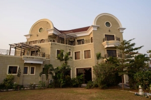 Image 1 Title