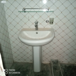 Image 1 Title