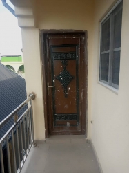 Image 1 Title