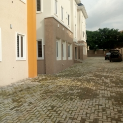 A Tastefully Finished Serviced Brand New 3bedroom Flat. 3 bedroom Flat for Rent Apo Abuja Vetra  Property