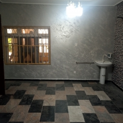 Image 1 Title