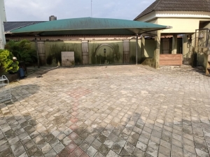 Image 1 Title
