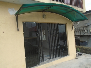 Ensuite Big Shop For Letting At Off Opebi Limk Road,opebi,ikeja.the Rent Is 800,000 Naira Per Anum,minimum Rent Of 1 Year Commercial Property for Rent Ikeja Lagos Vetra  Property