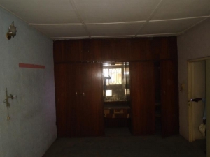 Image 1 Title