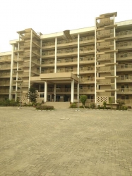For Lease. *************************** 48units Of Luxury 3 Bedroom Flats. @ Babatunde Osoba Crescents Lekki Phase 1. Fully Air-conditioned. Waterfront Over Looking Banana Island Lagos, Fully Serviced With 24hours Power Supply. Elevator, Swimming Pool Ou 3 bedroom Blocks of Flats for Rent Lekki Lagos Vetra  Property