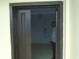Image 1 Title