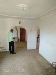 Image 1 Title