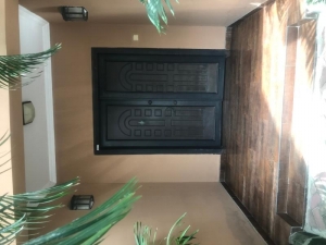 Image 1 Title
