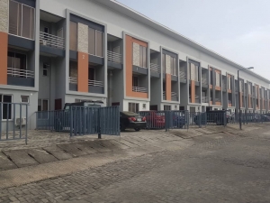 Brand New Luxury 4 Bedroom Serviced Terrace Duplex Plus Bq With Air Conditioning , Fully Fitted Kitchen 4 bedroom Terraced Duplex for Rent Lekki Lagos Vetra  Property