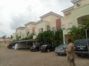 Newly Reburbished Luxury 5 Bedroom Fully Finished And Fully Serviced Detached Duplex + Bq With Air Conditioning , Fully Fitted Kitchen And 2 Bedroom Guest Chalet House As Bq 5 bedroom Detached Duplex for Rent Maitama Abuja Vetra  Property