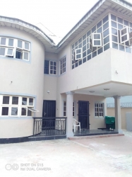 Executive Standard Lovely And Decent 3bedroom Flat Back Flat 1.3million Why Front Flat1. 5 Million Just 4 Tenant In A Compound @alagomeji Yaba 3 bedroom Flat for Rent Yaba Lagos Vetra  Property