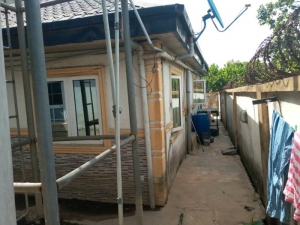 Image 1 Title