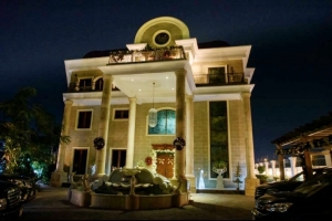 Ornamentally Built 8-bedroom Mansion For Sale @ Ikoyi - Banana Island. 8 bedroom Detached Duplex for Sale Ikoyi Lagos Vetra  Property