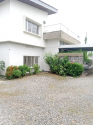 Image 1 Title