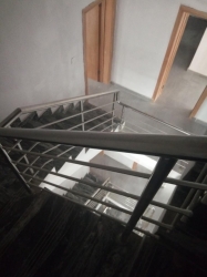 Image 1 Title