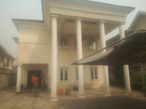 Image 1 Title