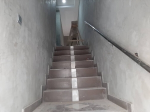 Image 1 Title