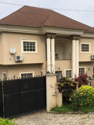A Clean 4 Bedroom Fully Detached Duplex With 2 Rooms Bq, 4 bedroom Detached Duplex for Sale Gwarinpa Abuja Vetra  Property
