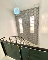 Image 1 Title