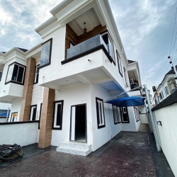 4 Bedroom Semi Detached Duplex With A Bq Price: 3.5m Location: Chevron 2nd Toll Gate Features: En-suite Rooms, Guest Toilet, Fully Fitted Kitchen, Boy’s Quarter, Spacious Rooms, Ample Parking Space, Pop Ceiling And Interlocked Road Network. Semi-Detached Duplex for Rent Lekki Lagos Vetra  Property