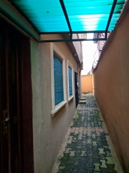 Image 1 Title